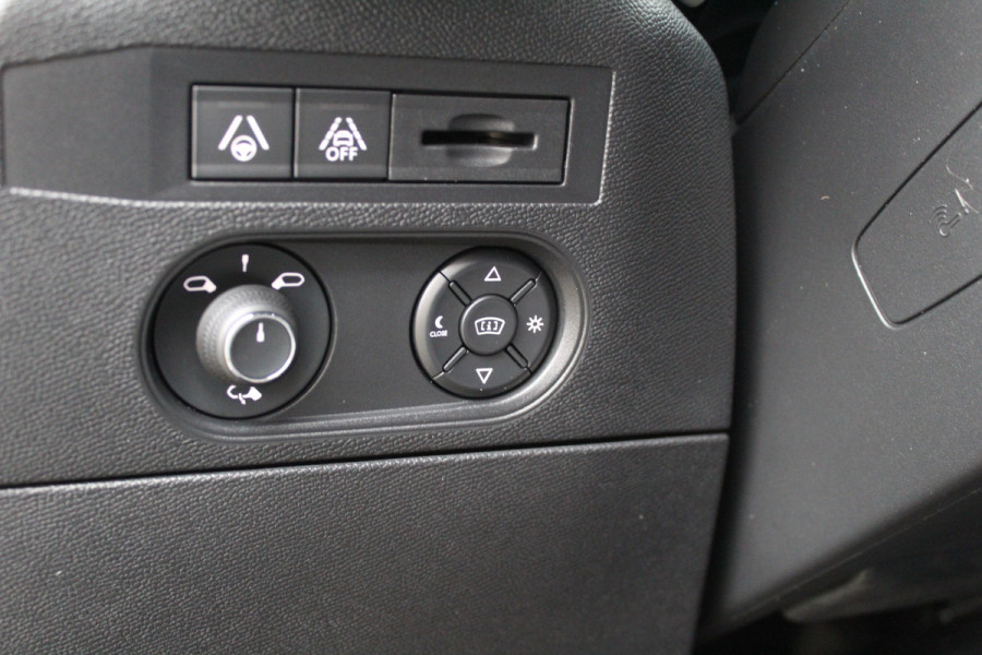 DS DS 3 Crossback 1.2 PureTech 155PK Rivoli | Massage | Leder | Head-Up | Focal Audio
