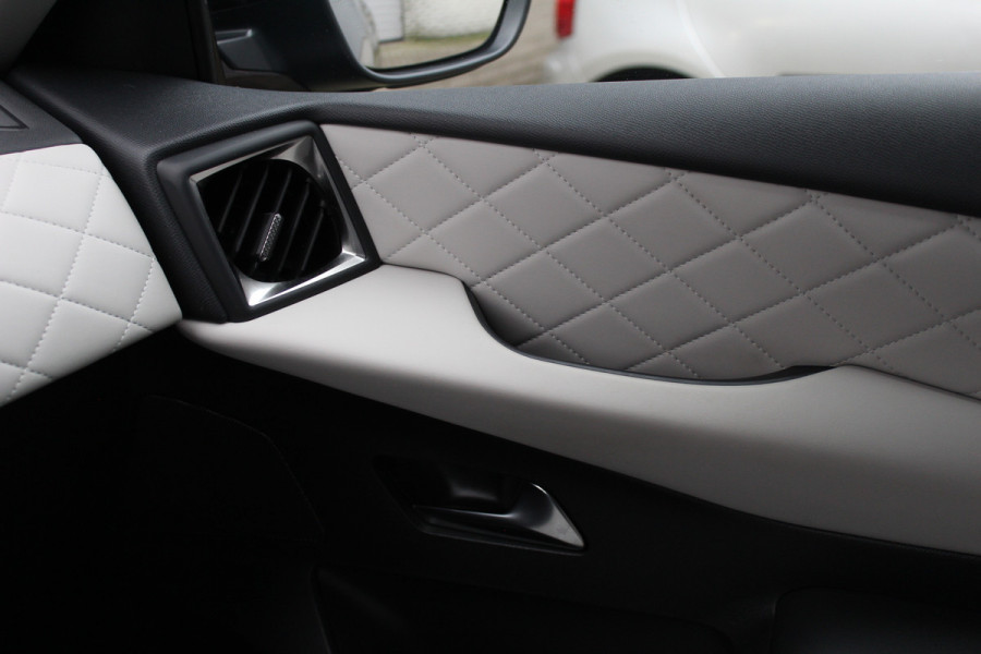 DS DS 3 Crossback 1.2 PureTech 155PK Rivoli | Massage | Leder | Head-Up | Focal Audio