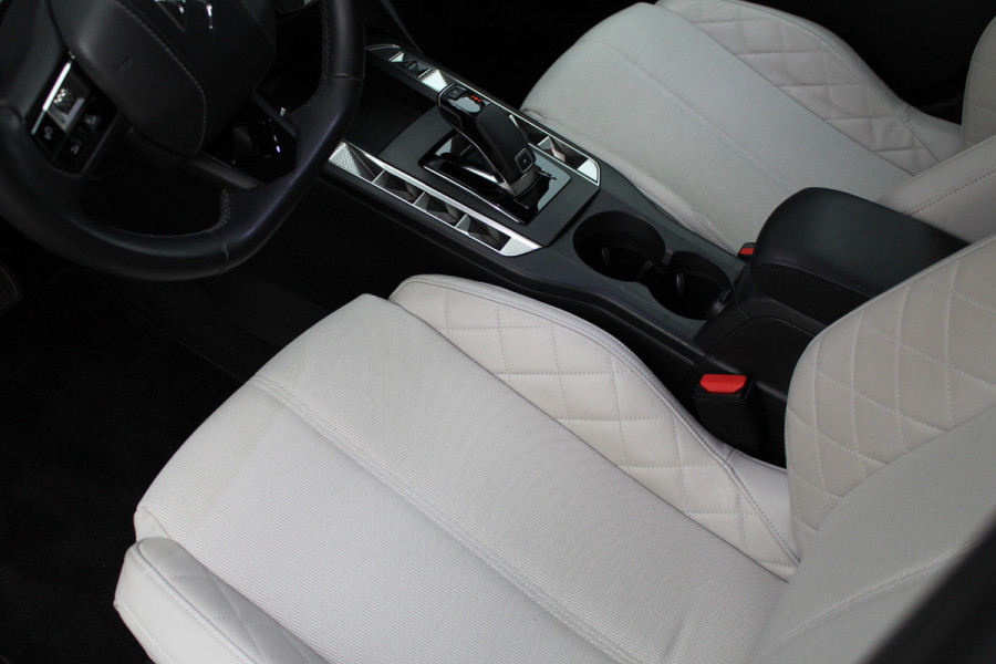 DS DS 3 Crossback 1.2 PureTech 155PK Rivoli | Massage | Leder | Head-Up | Focal Audio