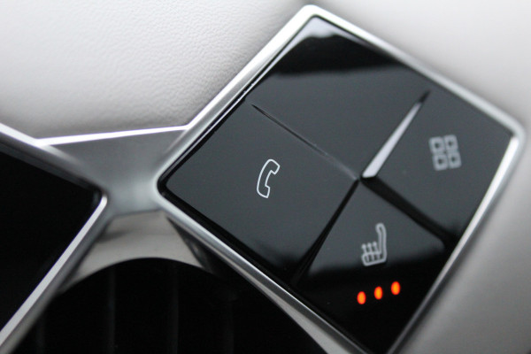 DS DS 3 Crossback 1.2 PureTech 155PK Rivoli | Massage | Leder | Head-Up | Focal Audio