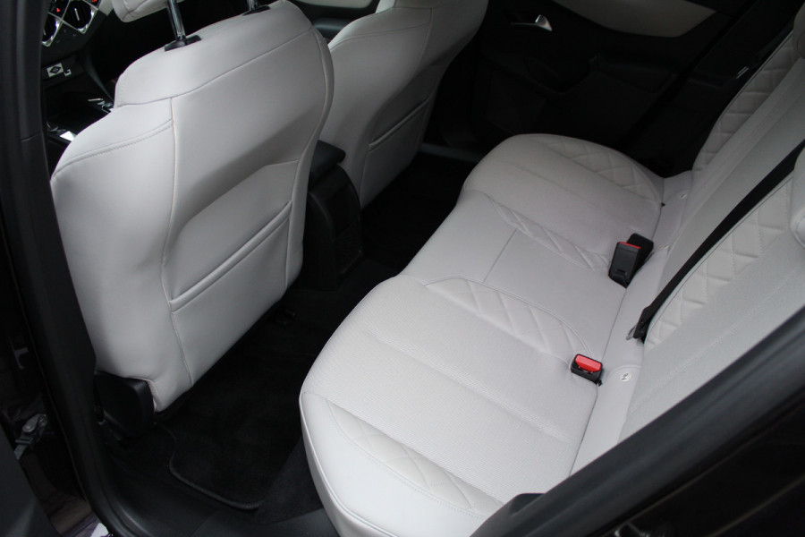 DS DS 3 Crossback 1.2 PureTech 155PK Rivoli | Massage | Leder | Head-Up | Focal Audio