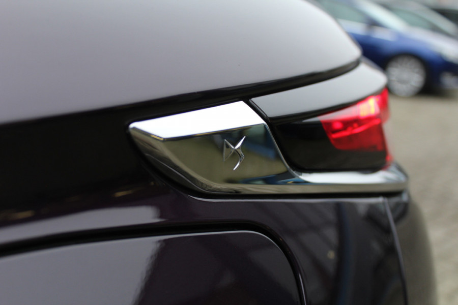 DS DS 3 Crossback 1.2 PureTech 155PK Rivoli | Massage | Leder | Head-Up | Focal Audio