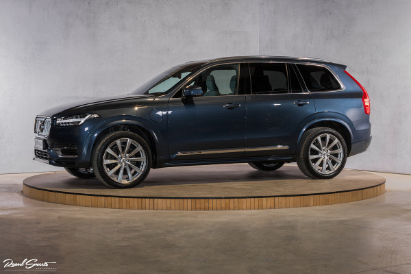 Volvo XC90 2.0 T8 Recharge AWD Plus Bright | Long range | Luchtvering | Zwenkbare trekhaak | Panorama dak | Harman Kardon | Apple carplay |