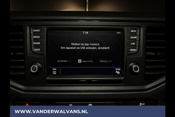 Volkswagen Crafter 2.0 TDI 141pk L3H2 Euro6 Airco | Camera | Apple Carplay | Andoid Auto Bijrijdersbank