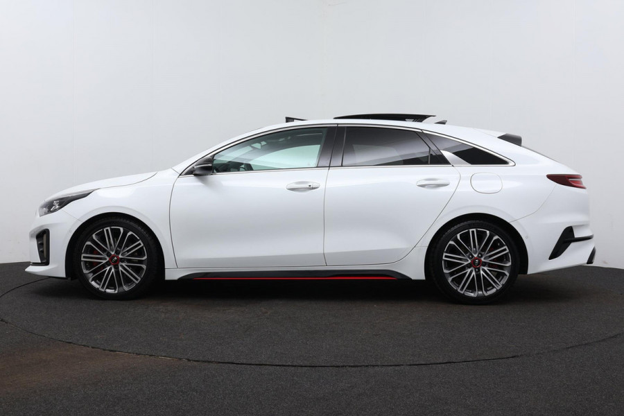 Kia ProCeed 1.6 T-GDI GT (Goed OnderH, Panorama, Navi, Camera, Stoel/Stuur Verwarming, PDC V+A, Etc)