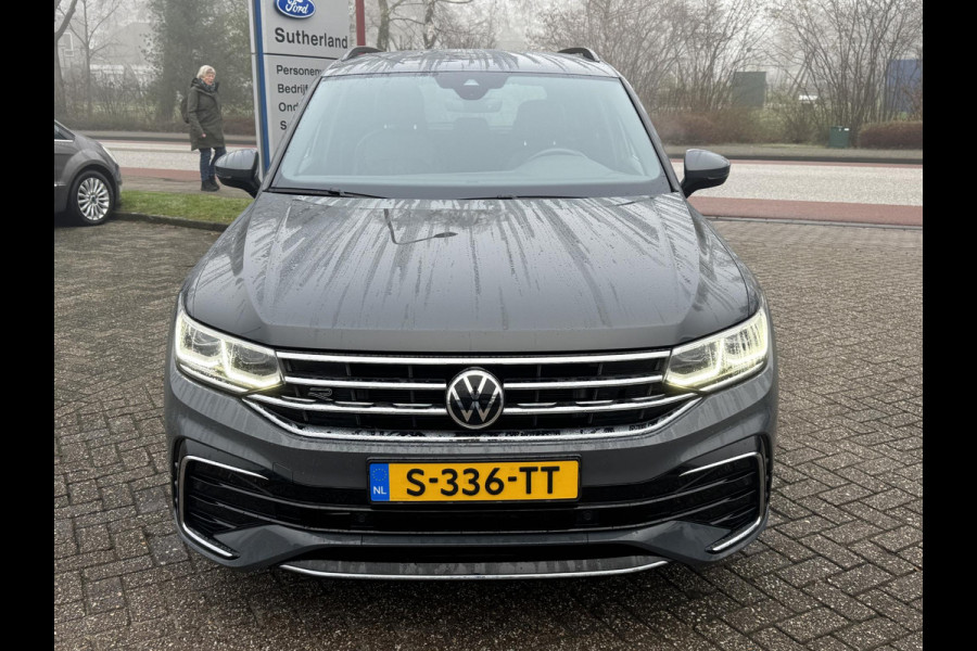 Volkswagen Tiguan 1.4 TSI eHybrid R-Line Business+ 245pk PHEV | Automaat | Trekhaak | Adaptieve Cruise | Stoelverwarming | 1.800kg Trekgewicht