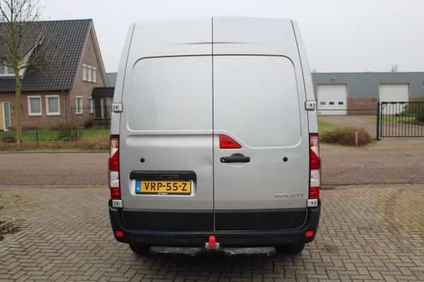 Renault Master T35 2.3 dCi 135PK Euro6 L2H2 Work Edition ✓ 3-zits ✓ airco ✓ navigatie