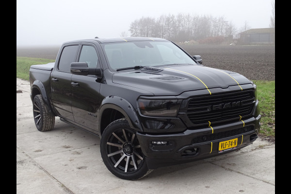 Dodge Ram 1500 Laramie Sport | Wide-body | V8 Edition