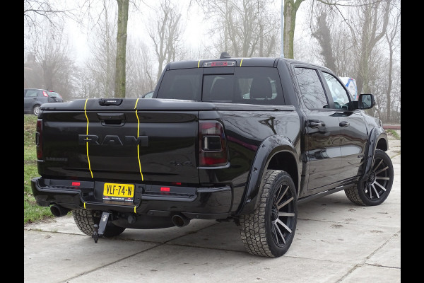 Dodge Ram 1500 Laramie Sport | Wide-body | V8 Edition