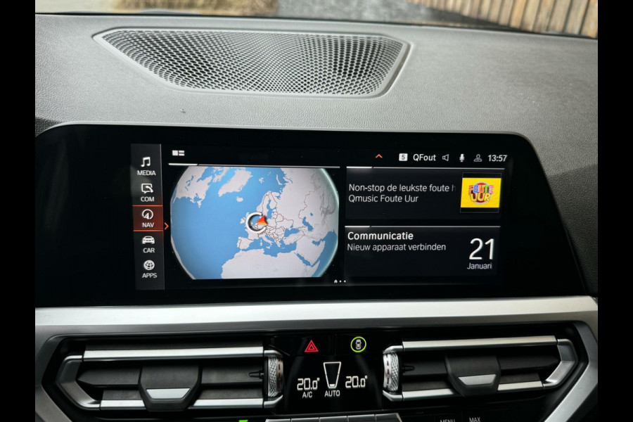 BMW 3 Serie Touring 318i Executive Automaat | Half-leer | LED koplampen | Navigatiesysteem | Apple CarPlay | Climate control | Sport Line |