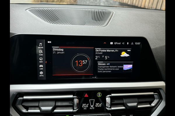 BMW 3 Serie Touring 318i Executive Automaat | Half-leer | LED koplampen | Navigatiesysteem | Apple CarPlay | Climate control | Sport Line |