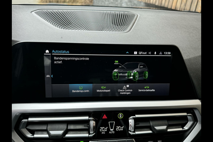 BMW 3 Serie Touring 318i Executive Automaat | Half-leer | LED koplampen | Navigatiesysteem | Apple CarPlay | Climate control | Sport Line |