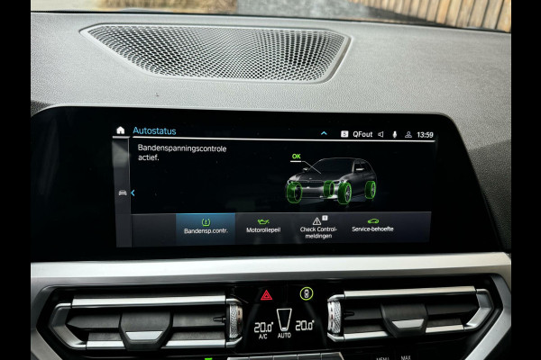 BMW 3 Serie Touring 318i Executive Automaat | Half-leer | LED koplampen | Navigatiesysteem | Apple CarPlay | Climate control | Sport Line |