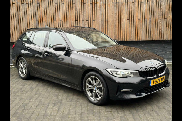 BMW 3 Serie Touring 318i Executive Automaat | Half-leer | LED koplampen | Navigatiesysteem | Apple CarPlay | Climate control | Sport Line |