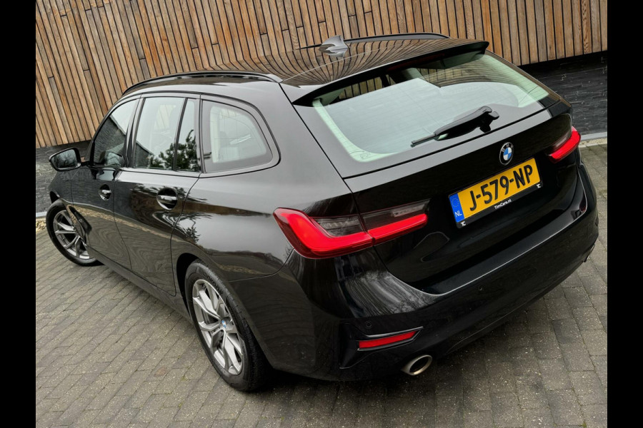 BMW 3 Serie Touring 318i Executive Automaat | Half-leer | LED koplampen | Navigatiesysteem | Apple CarPlay | Climate control | Sport Line |