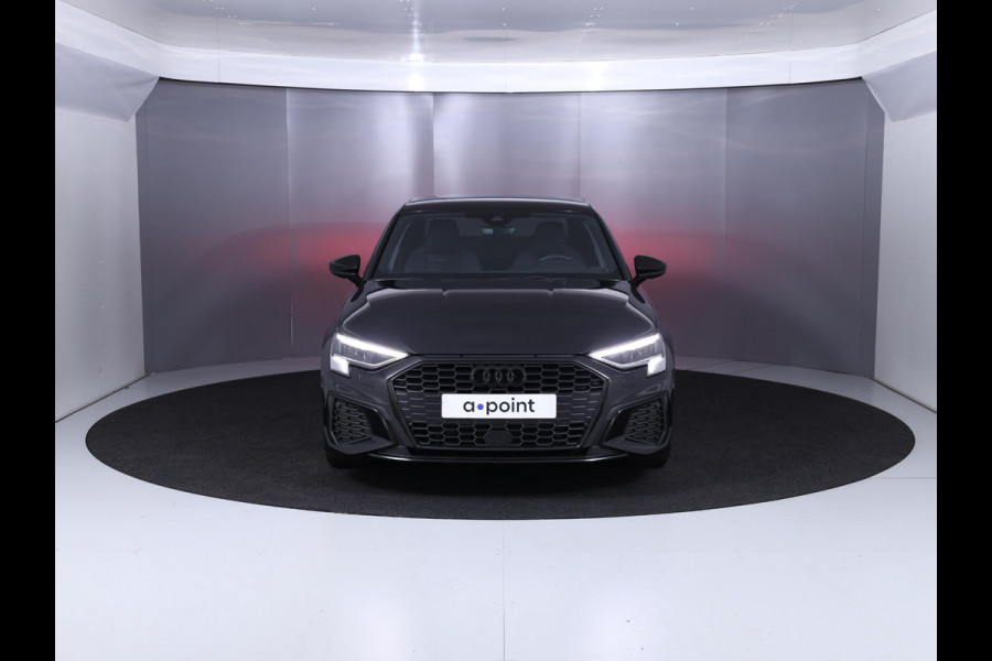 Audi A3 Limousine 30 TFSI S edition 110 pk S-tronic | Private lease vanaf € 629,- pm | Verlengde garantie | Navigatie | Parkeersensoren achter | Adaptieve cruise control | S-Line |