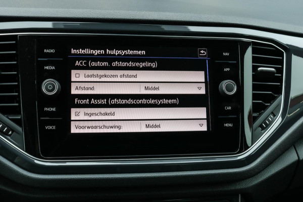 Volkswagen T-Roc 2.0 TSI 4Motion - R-line - Carplay - Speciale uitvoering