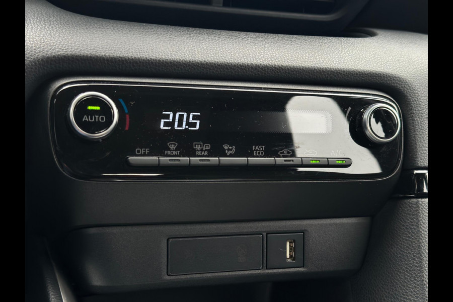 Toyota Yaris 1.5 Hybrid Active CarPlay Camera