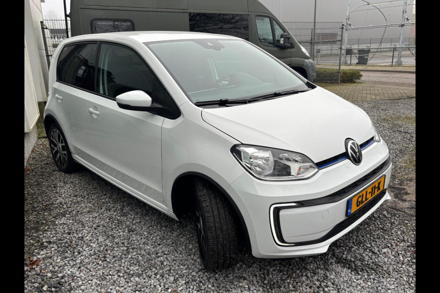 Volkswagen e-Up! e-up! Style | Parkeercamera | Stoelverwarming | Voorruit verwarming |