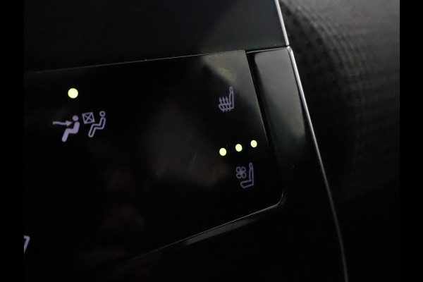Toyota Bz4x Launch Edition Premium 71 kWh | Afneembare trekhaak | Panoramadak | Navigatie
