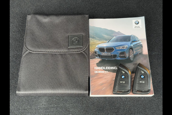 BMW X1 sDrive18i Executive Edition 2e Eigenaar,Navi,Clima,Cruise,PDC,Trekhaak,Weinig KM,Dealer Onderhouden,N.A.P,APK tot 11-2025