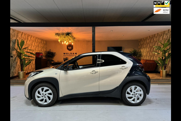 Toyota Aygo X 1.0 VVT-i S-CVT Envy Garantie Carplay Stoelverw Camera Lane Ass Stuur Ass Adoptieve Cruise Clima Navi Led Rijklaar