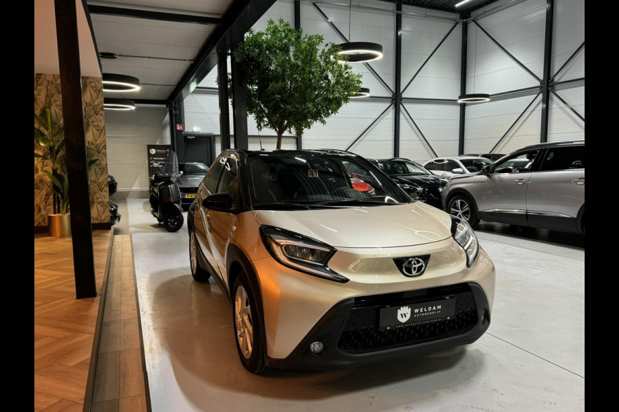 Toyota Aygo X 1.0 VVT-i S-CVT Envy Garantie Carplay Stoelverw Camera Lane Ass Stuur Ass Adoptieve Cruise Clima Navi Led Rijklaar