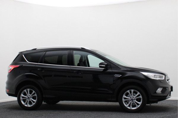 Ford Kuga 1.5 EcoBoost Titanium Bi-Xenon, Sony Sound, Camera, Apple CarPlay, Winter-pakket, Trekhaak