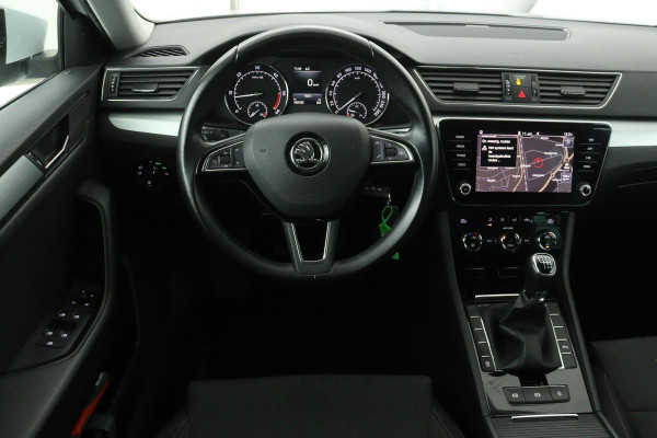 Škoda Superb 1.6 TDI Ambition | Export Only | Trekhaak | Carplay | Xenon | Climate control | Navigatie | PDC | Cruise control