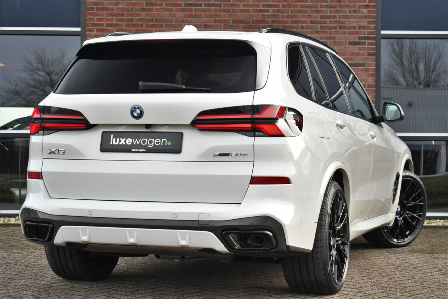 BMW X5 xDrive50e M-Sport Pano Trekh 360 22inch H/K Soft-close Gesture