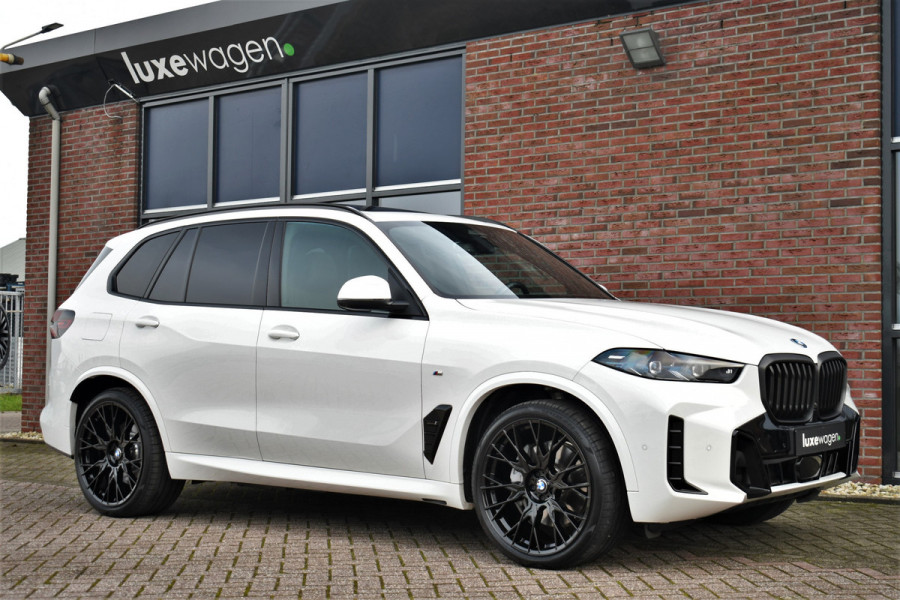 BMW X5 xDrive50e M-Sport Pano Trekh 360 22inch H/K Soft-close Gesture