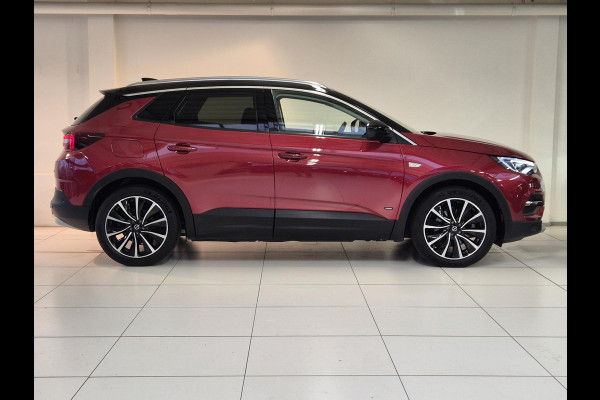 Opel Grandland X 1.6 Turbo Hybrid Ultimate Automaat | Navigatie | Stoelverwarming | Kofferklep elektrisch | Keyless Entry | Apple carplay/Android Auto |