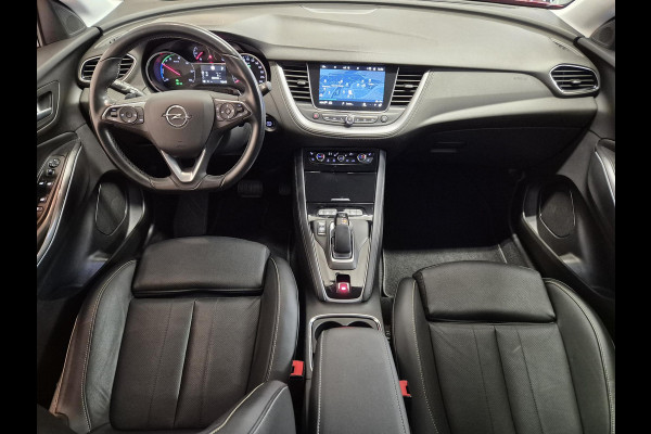 Opel Grandland X 1.6 Turbo Hybrid Ultimate Automaat | Navigatie | Stoelverwarming | Kofferklep elektrisch | Keyless Entry | Apple carplay/Android Auto |