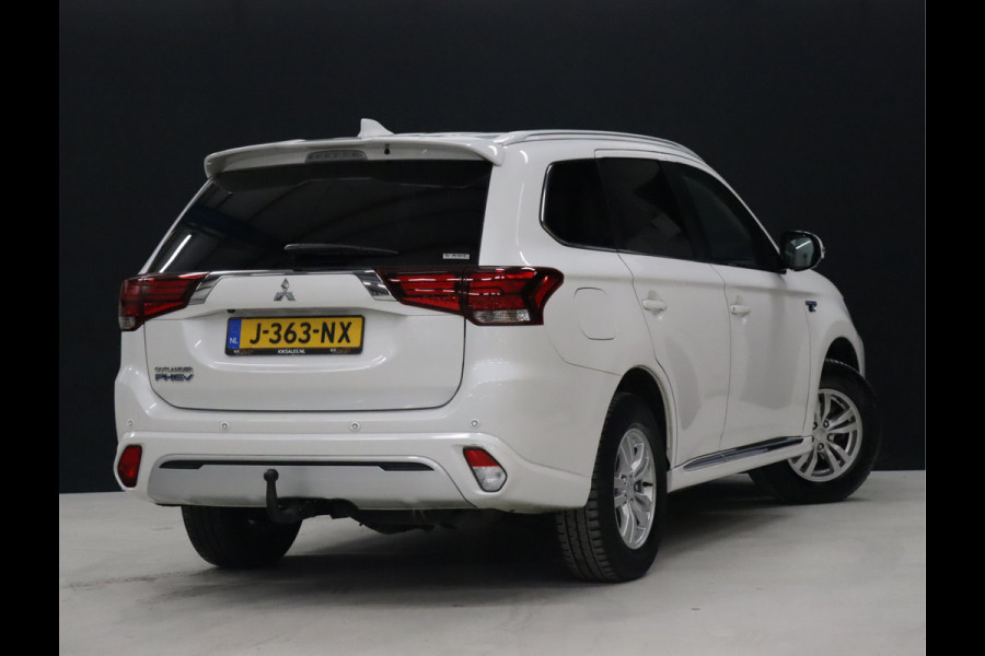 Mitsubishi Outlander 2.4 PHEV Pure [CAMERA, TREKHAAK, KEYLESS, STOELVERWARMING, CLIMATE, BLUETOOTH, NIEUWSTAAT]