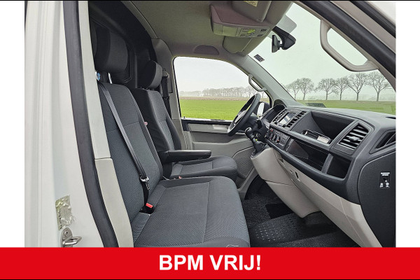 Volkswagen Transporter 2.0 TDI L2H1 airco, navi, pdc