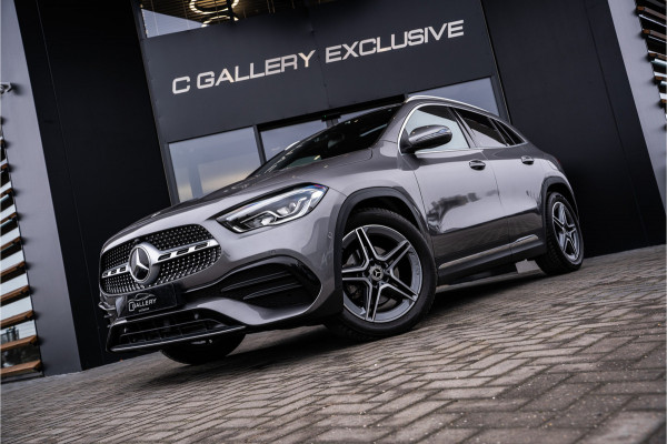 Mercedes-Benz GLA GLA200 AMG Line - Panorama | Carbon | Carplay | Sfeerverlichting