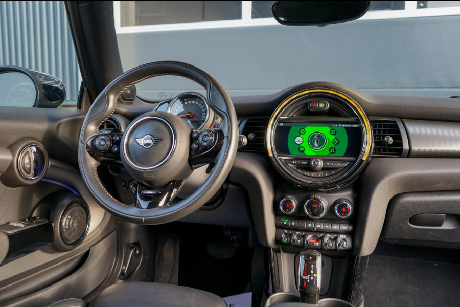 MINI Mini 2.0 Cooper S 60 Years Edition Adaptive cruise, camera+sensoren, Apple Carplay, Navigatie prof., Harman Kardon HiFi