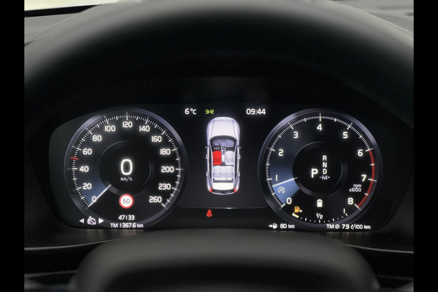 Volvo XC40 2.0 B4 AWD R-Design | Leder | Pano | Camera | LED