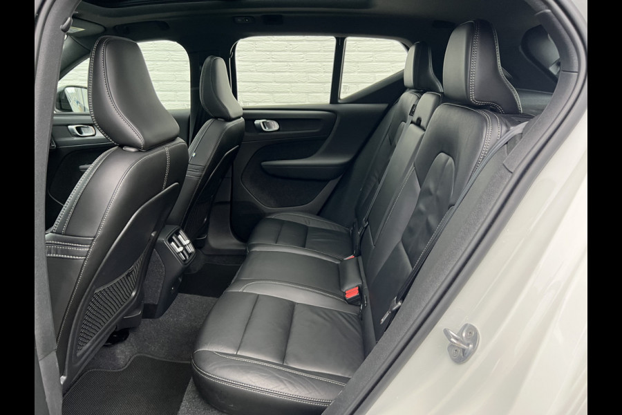 Volvo XC40 2.0 B4 AWD R-Design | Leder | Pano | Camera | LED