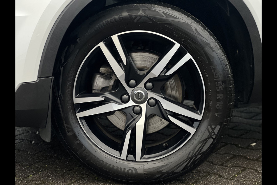 Volvo XC40 2.0 B4 AWD R-Design | Leder | Pano | Camera | LED
