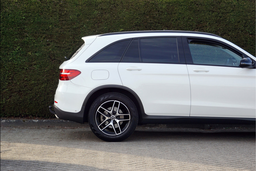 Mercedes-Benz GLC GLC 250 4M AMG Line Night | Distronic Trekhaak Panorama