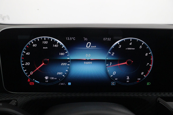 Mercedes-Benz A-Klasse 160 Advantage (NAVIGATIE, CRUISE CONTROL, VIRTUAL, PARKEERSENSOREN, NL-AUTO, GOED ONDERHOUDEN)