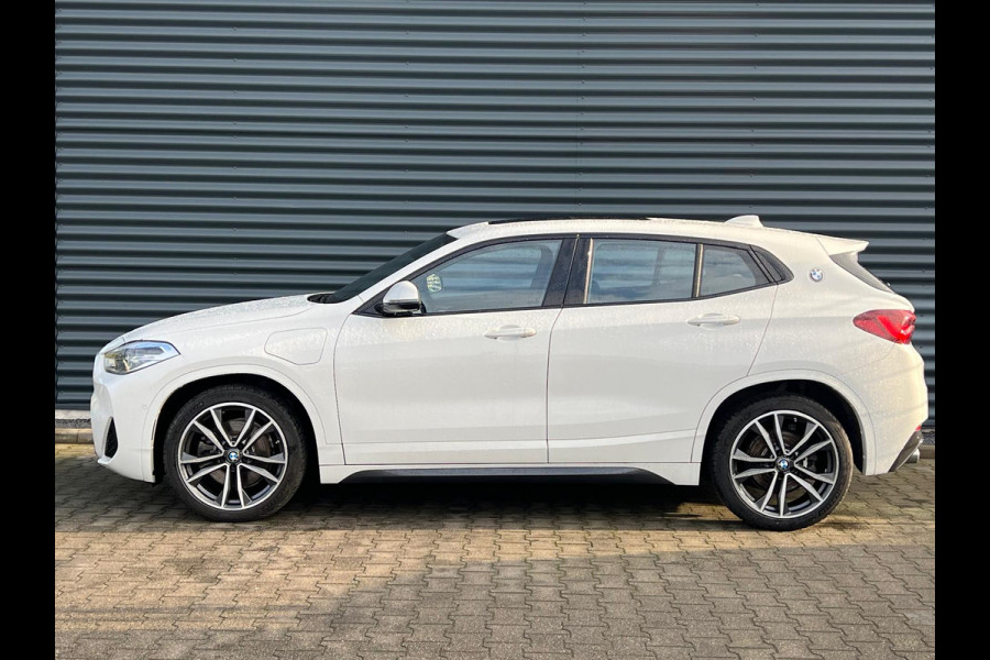 BMW X2 xDrive25e M-Sport Plug-in Hybrid PHEV | Panodak | Led | Carplay | Sportstoelen Verwarmd | 19"L.M |  Sfeerverlichting |