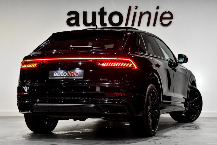 Audi Q8 55 TFSI e quattro 3x S-Line. Luchtv, Nightvision, Pano, ACC, HUD, Softcl, B&O, Keyless, Camera, CarPlay, Matrix, Sfeer!