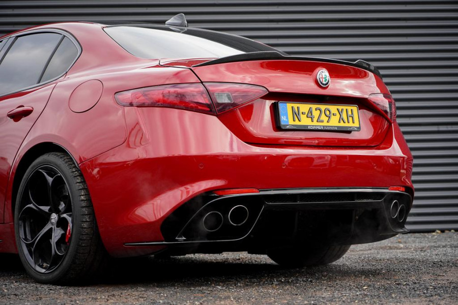 Alfa Romeo Giulia 2.9 V6 Quadrifoglio / Rosso Competizione / Incl BTW