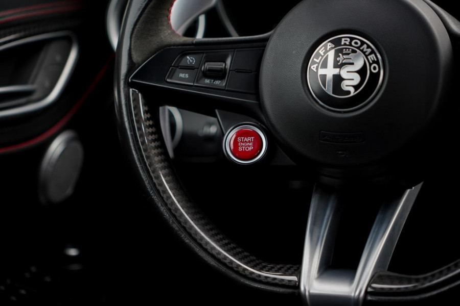 Alfa Romeo Giulia 2.9 V6 Quadrifoglio / Rosso Competizione / Incl BTW