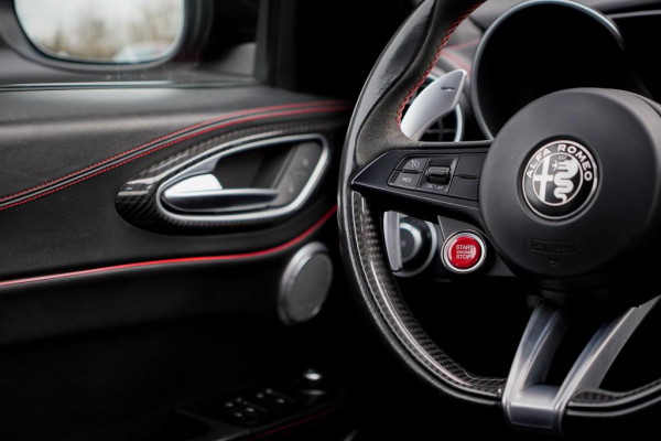 Alfa Romeo Giulia 2.9 V6 Quadrifoglio / Rosso Competizione / Incl BTW