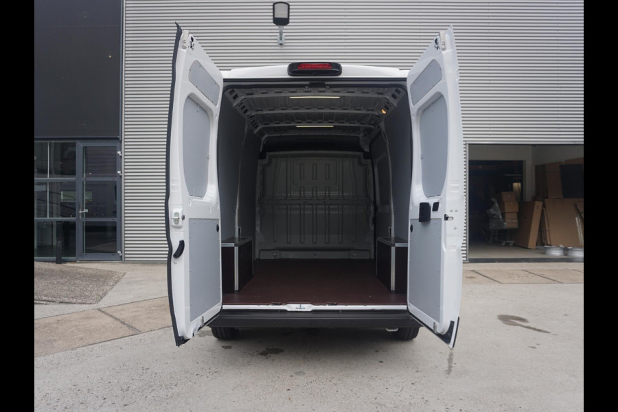 Opel Movano L2H2 120 Pk. | navigatie incl. Apple Carplay | camera | laadruimtebetimmering | Climate Control