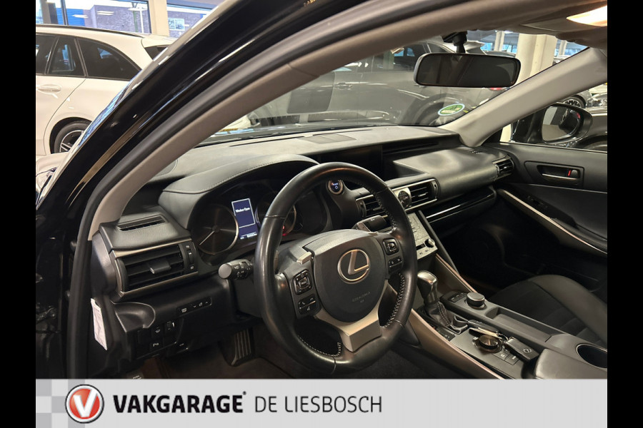 Lexus IS 300h Hybrid / Automaat / navi / boeken / origineel Ned zeer nette staat