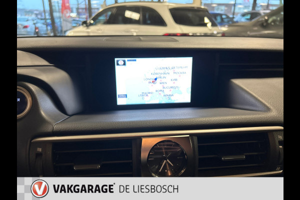 Lexus IS 300h Hybrid / Automaat / navi / boeken / origineel Ned zeer nette staat